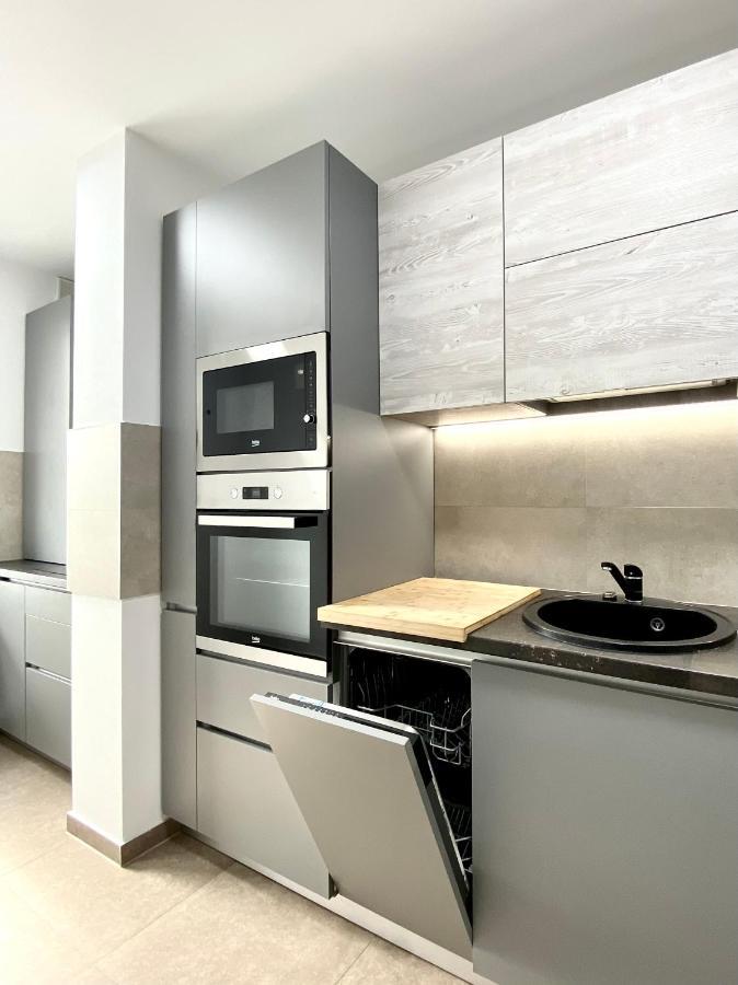 Astoria Apartment - Pet Friendly Brasov Ngoại thất bức ảnh