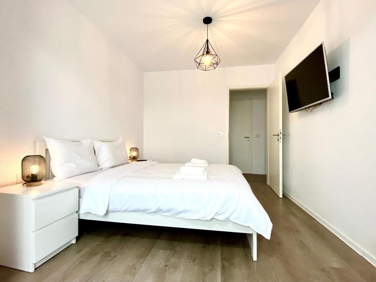 Astoria Apartment - Pet Friendly Brasov Ngoại thất bức ảnh